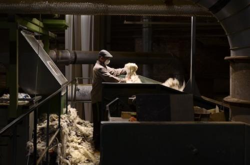 Photograph: Tim Smith | Sorting at Haworth Scouring Company 